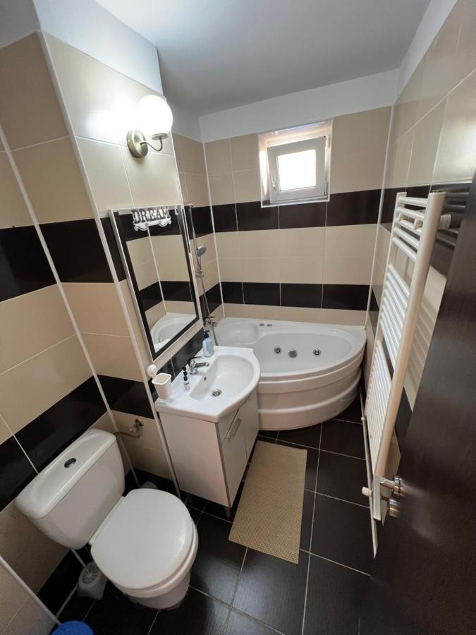 Nordic Sunny Apartment Suceava Eksteriør bilde