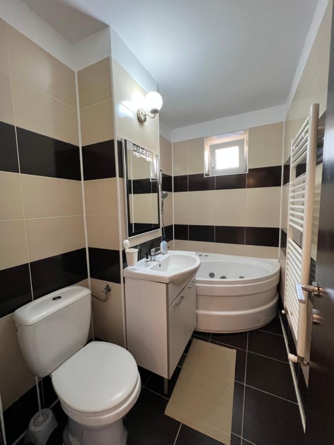 Nordic Sunny Apartment Suceava Eksteriør bilde